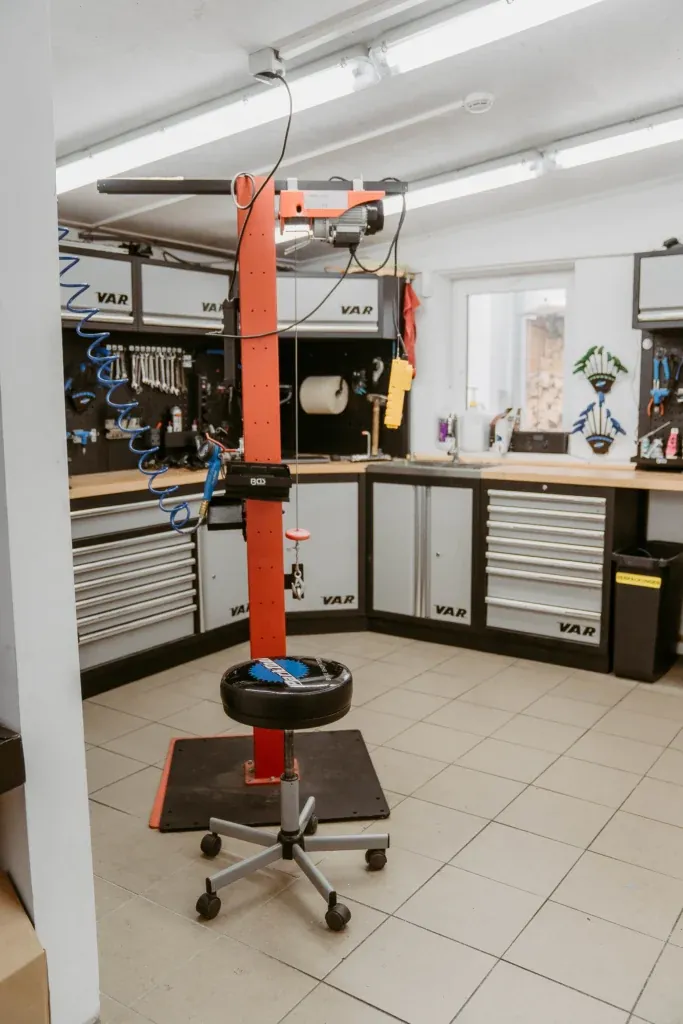 Montageständer in der Werkstatt